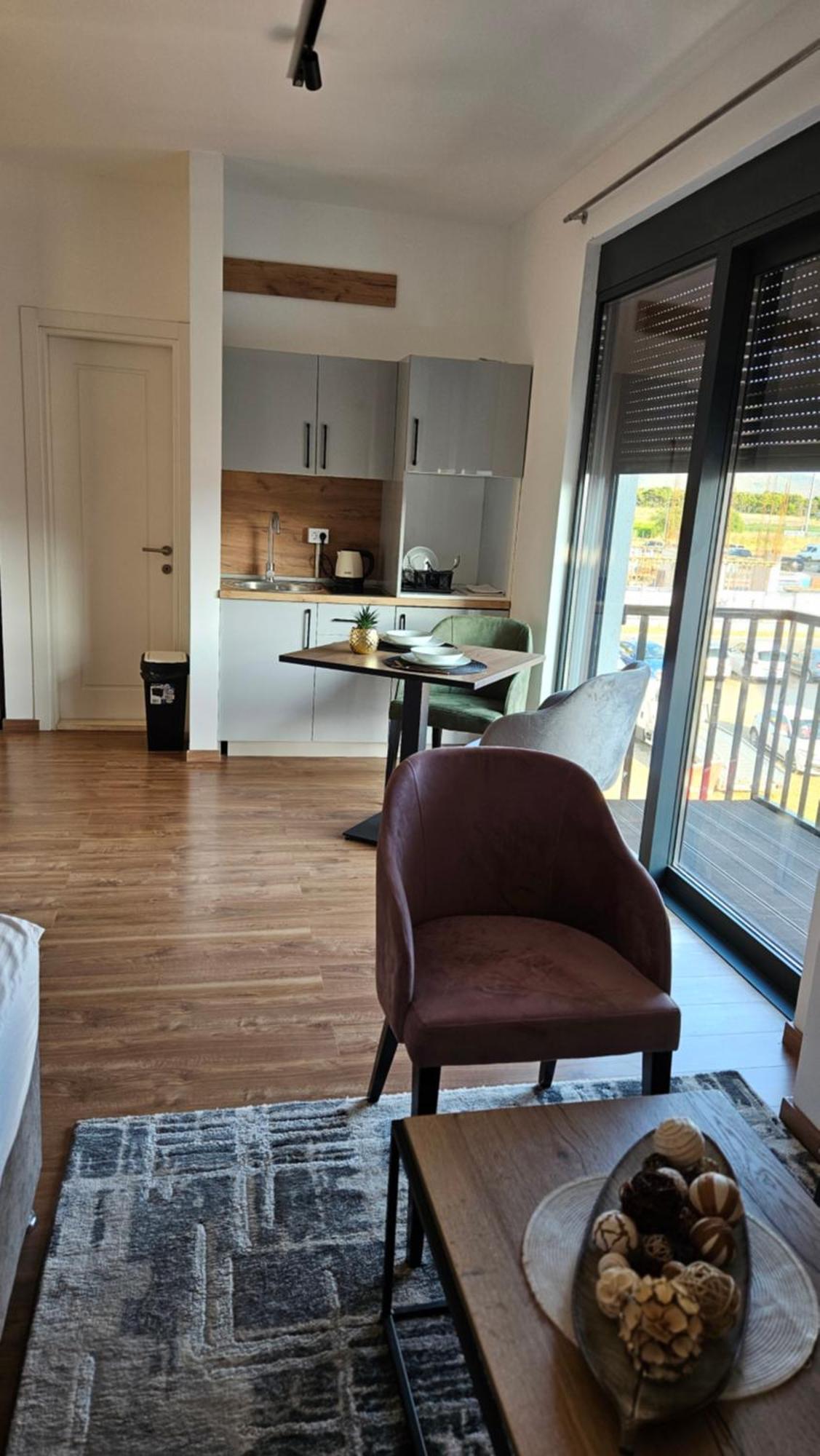 Podgorica Apartments Planet Zewnętrze zdjęcie